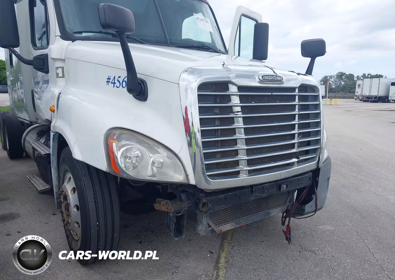2012 Freightliner Cascadia 125 VIN:1FUJGLBG9CSBV6456 - 11