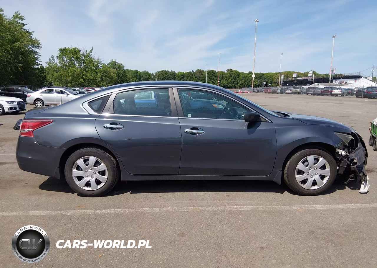 2013 Nissan Altima 2.5 S VIN:1N4AL3AP7DC271057 - 13