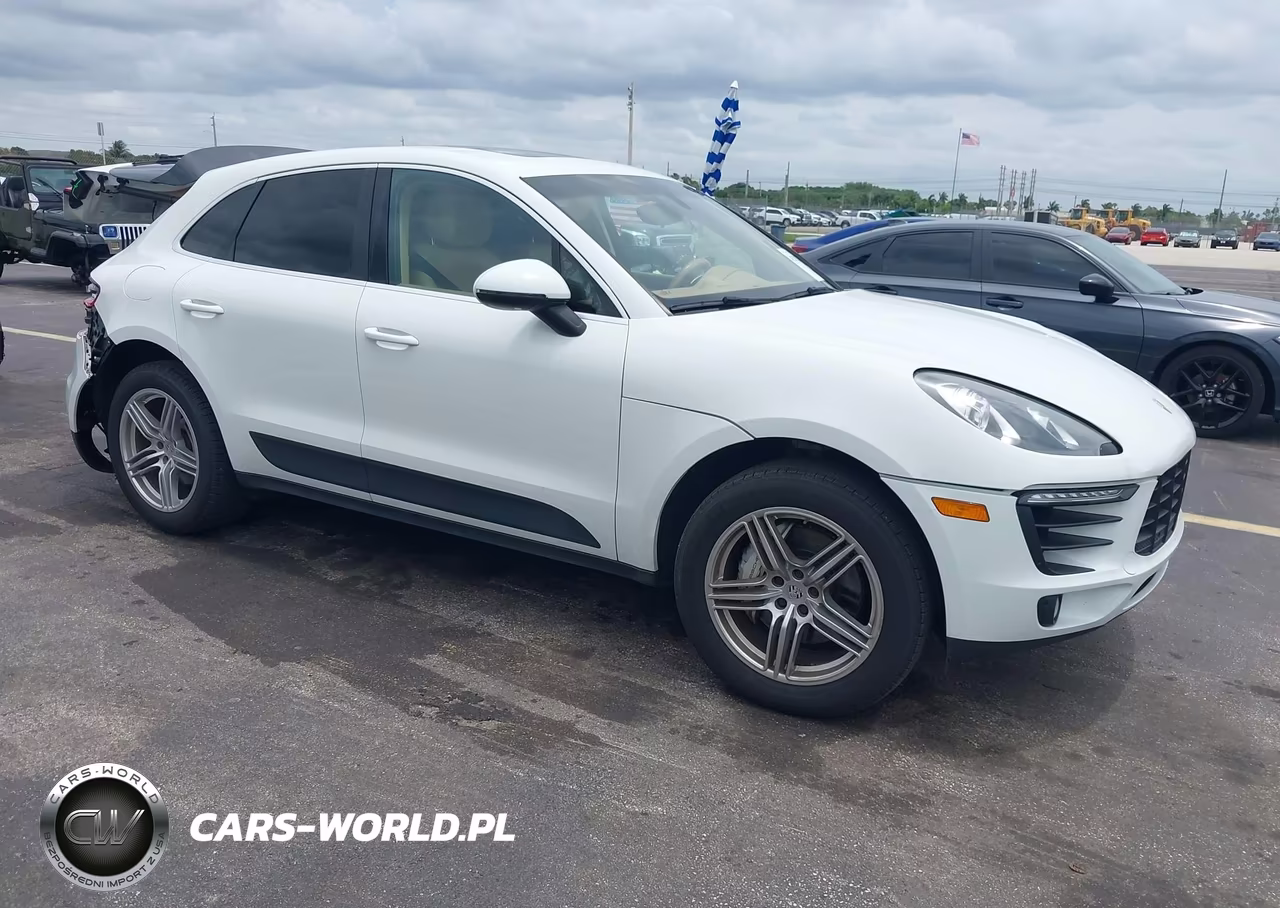 2015 Porsche Macan S
