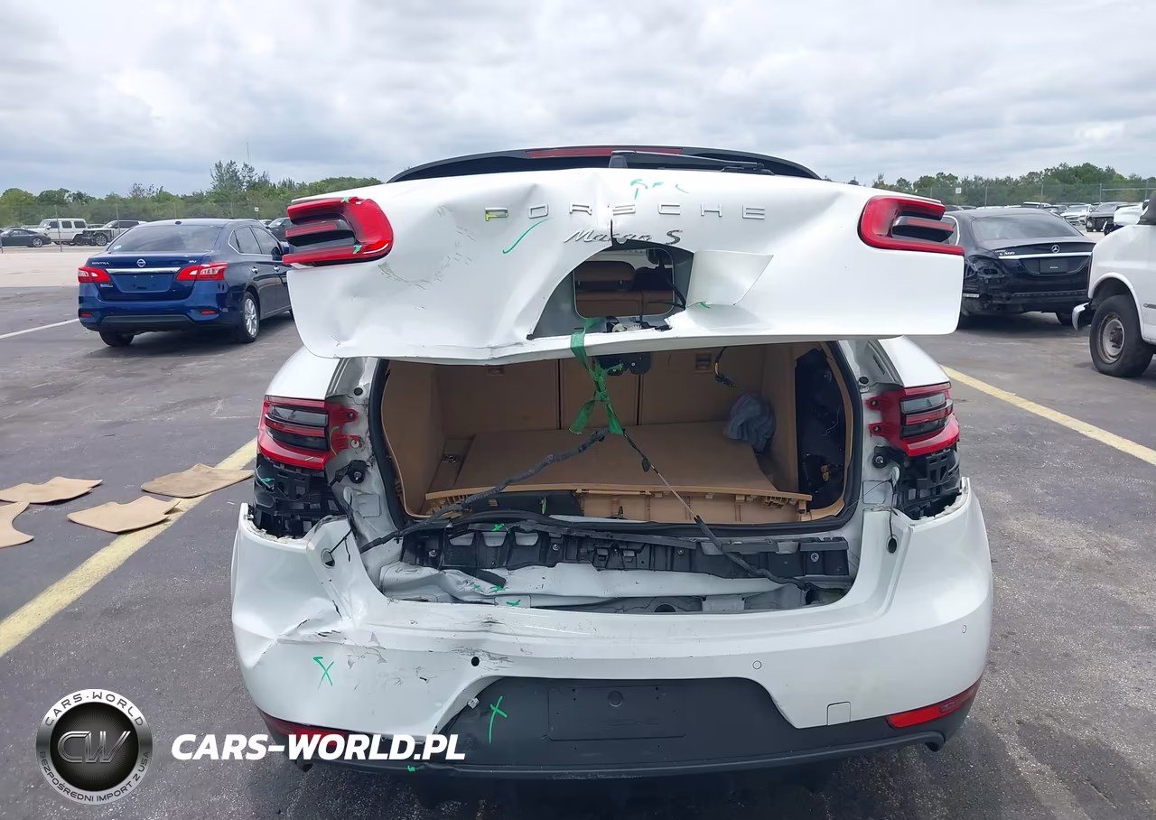 2015 Porsche Macan S VIN:WP1AB2A58FLB54708 - 17