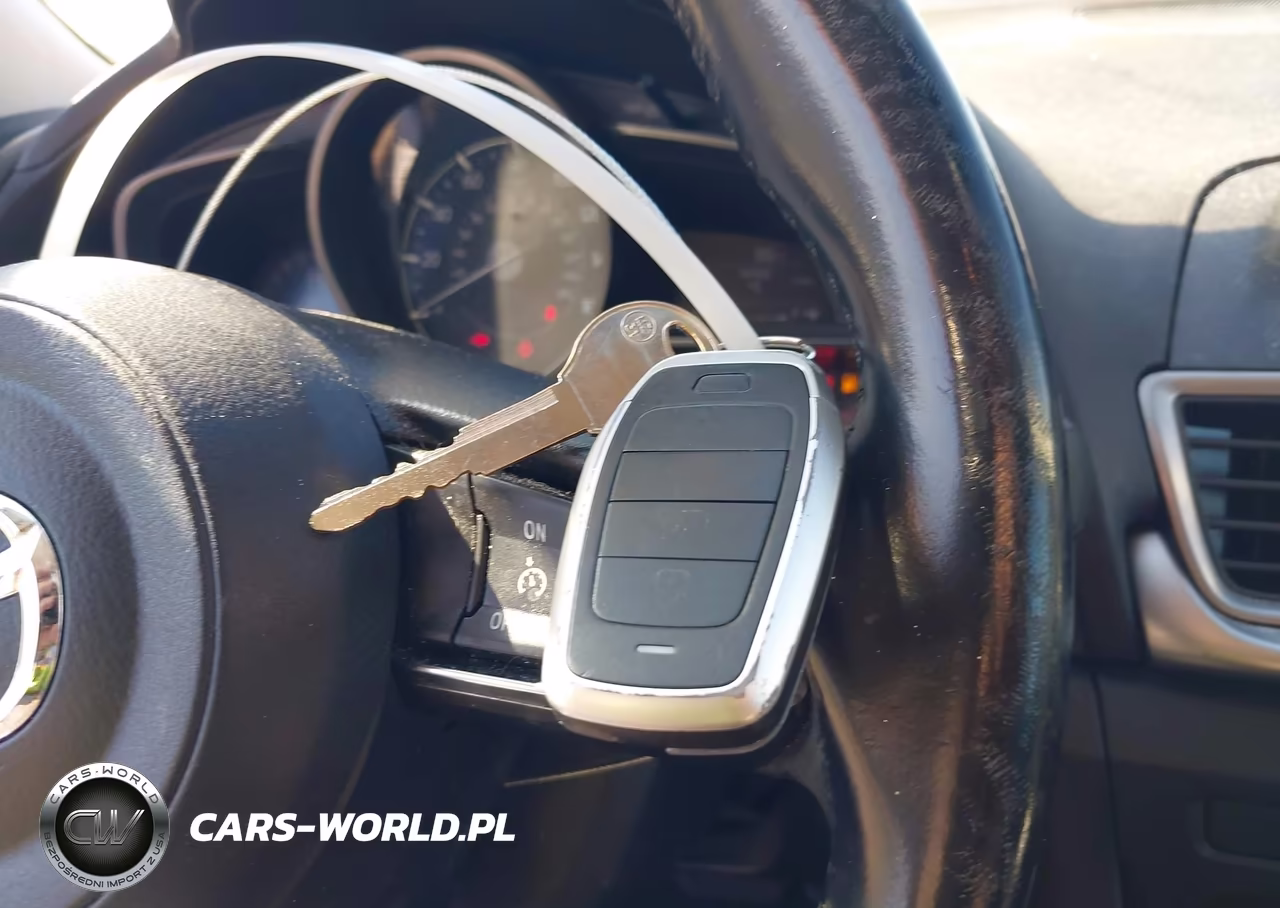 2018 Mazda Mazda3 Touring VIN:3MZBN1L33JM258286 - 11