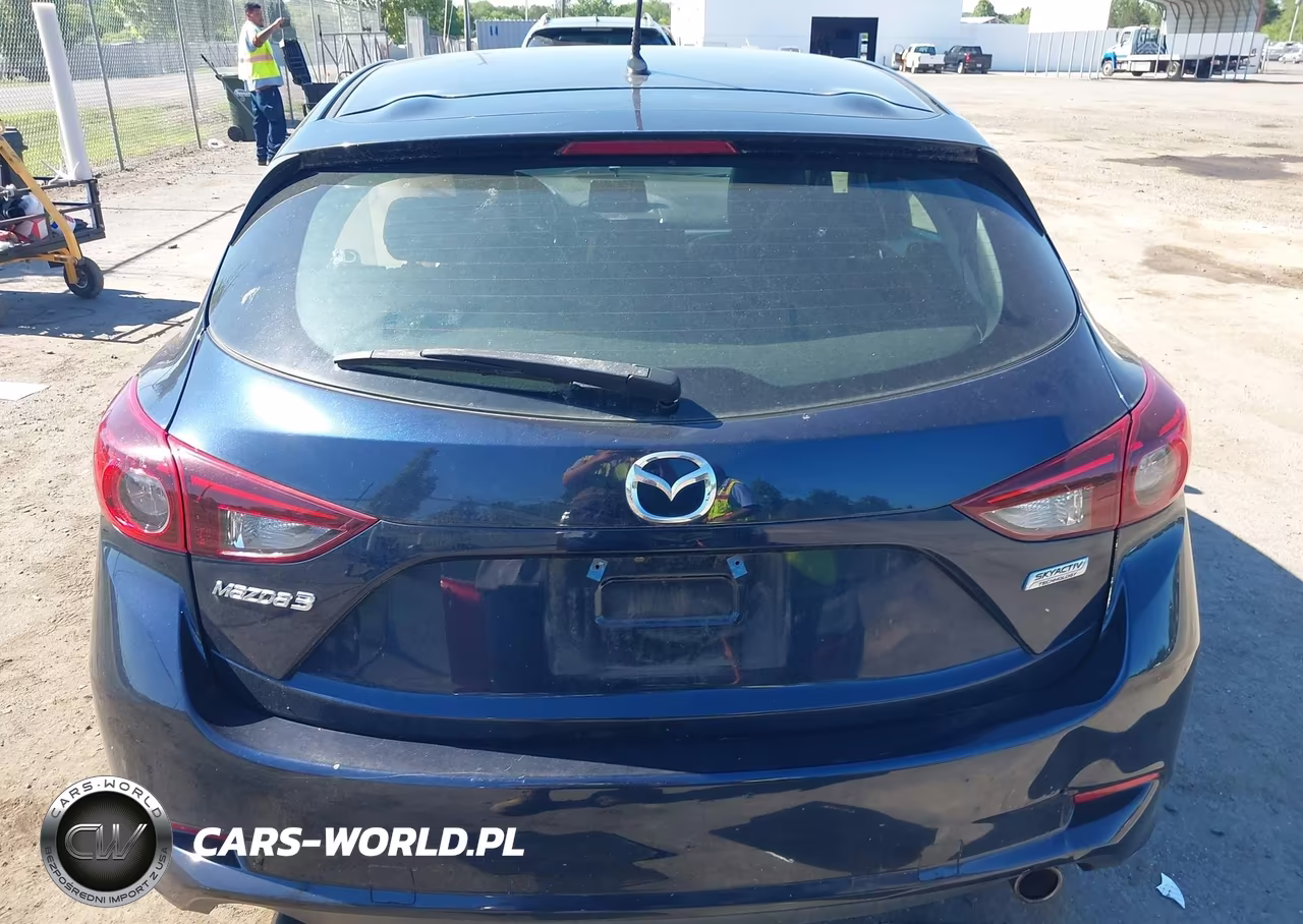 2018 Mazda Mazda3 Touring VIN:3MZBN1L33JM258286 - 16