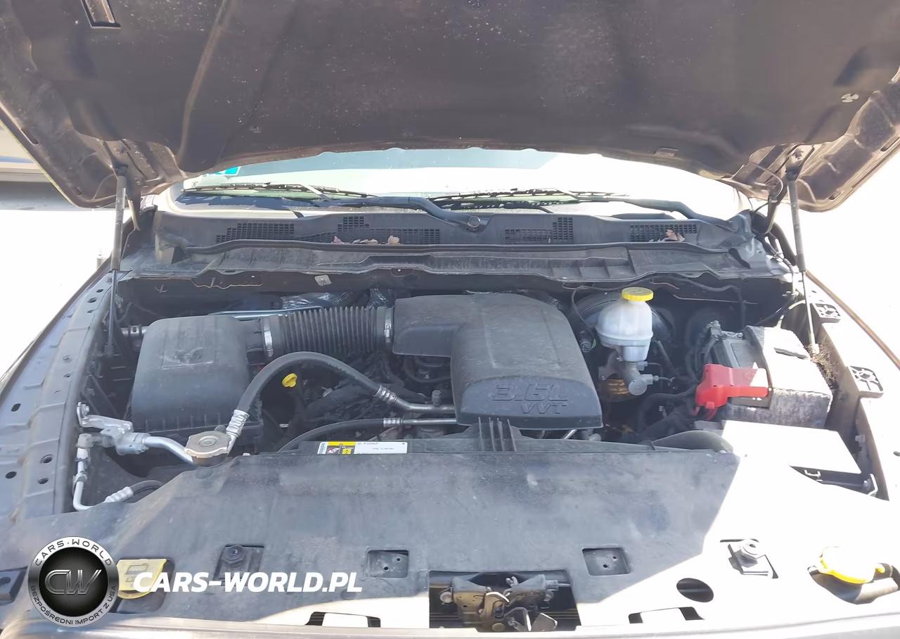 2019 Ram 1500 Classic Tradesman 4X2 8' Box VIN:3C6JR6DG2KG589529 - 10
