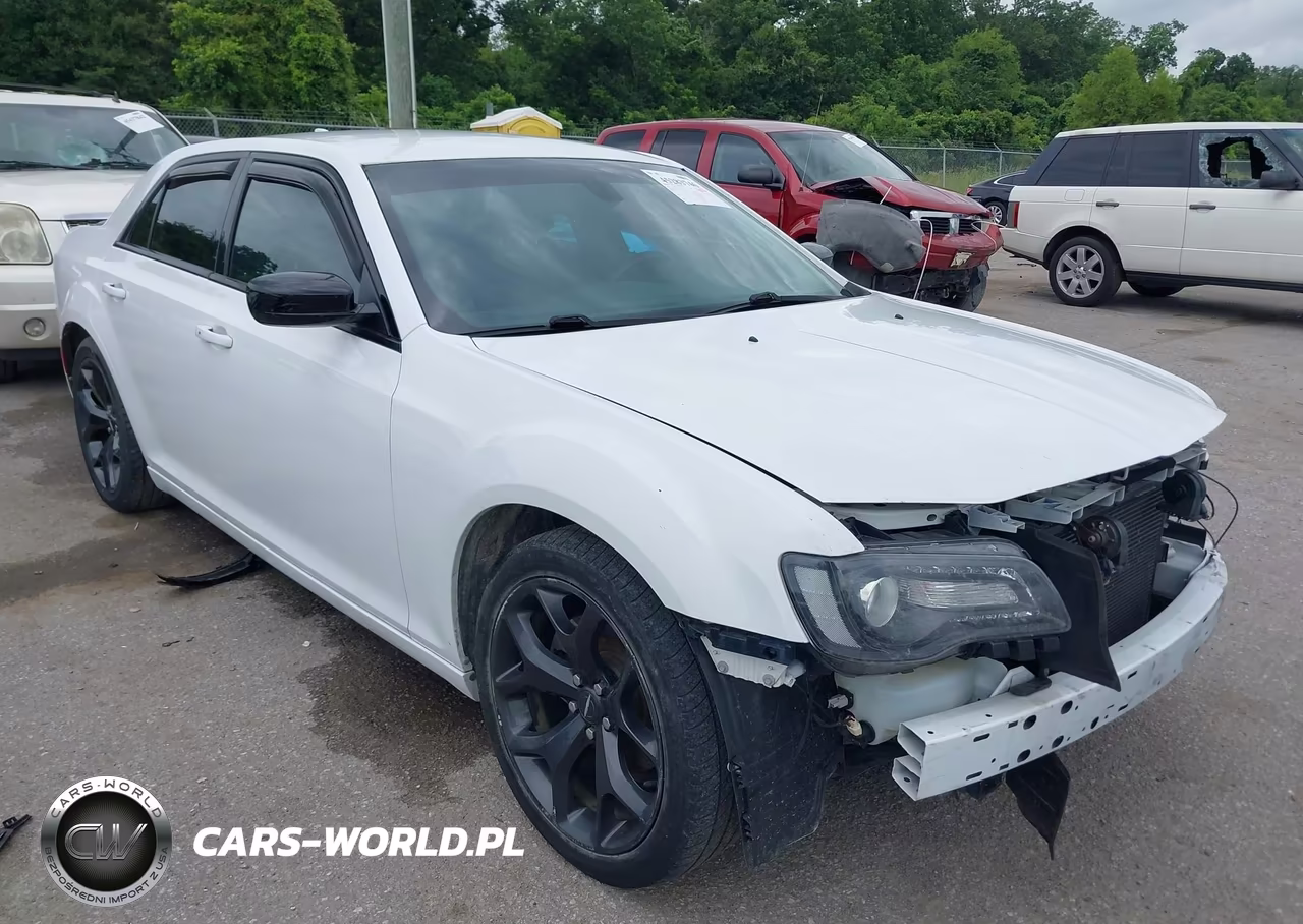 2020 Chrysler 300 Touring – zdjęcie 1 z 17