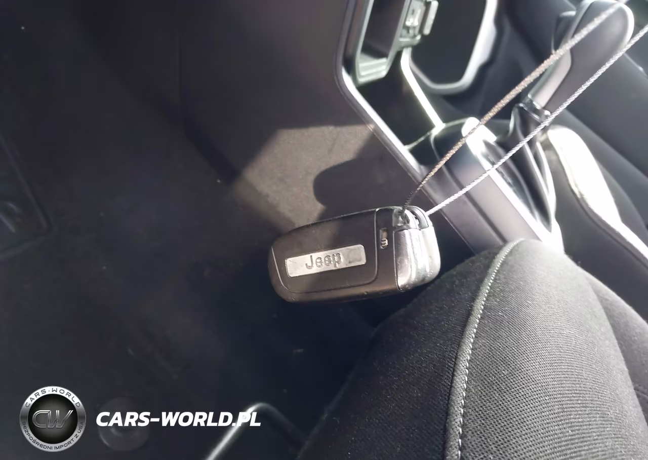 2018 Jeep Renegade Latitude Fwd VIN:ZACCJABB8JPG74147 - 11