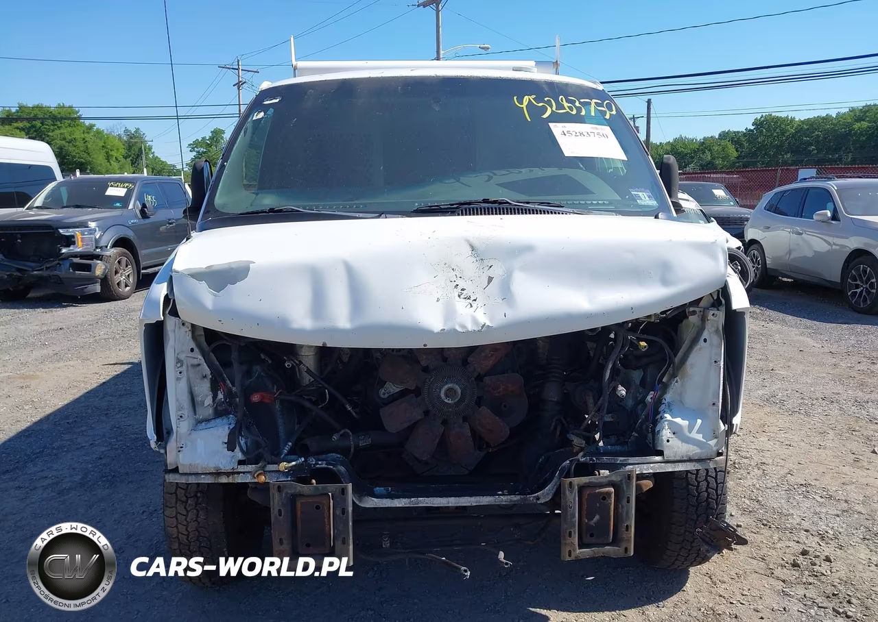 2002 Chevrolet Express VIN:1GCHG35R121246933 - 12