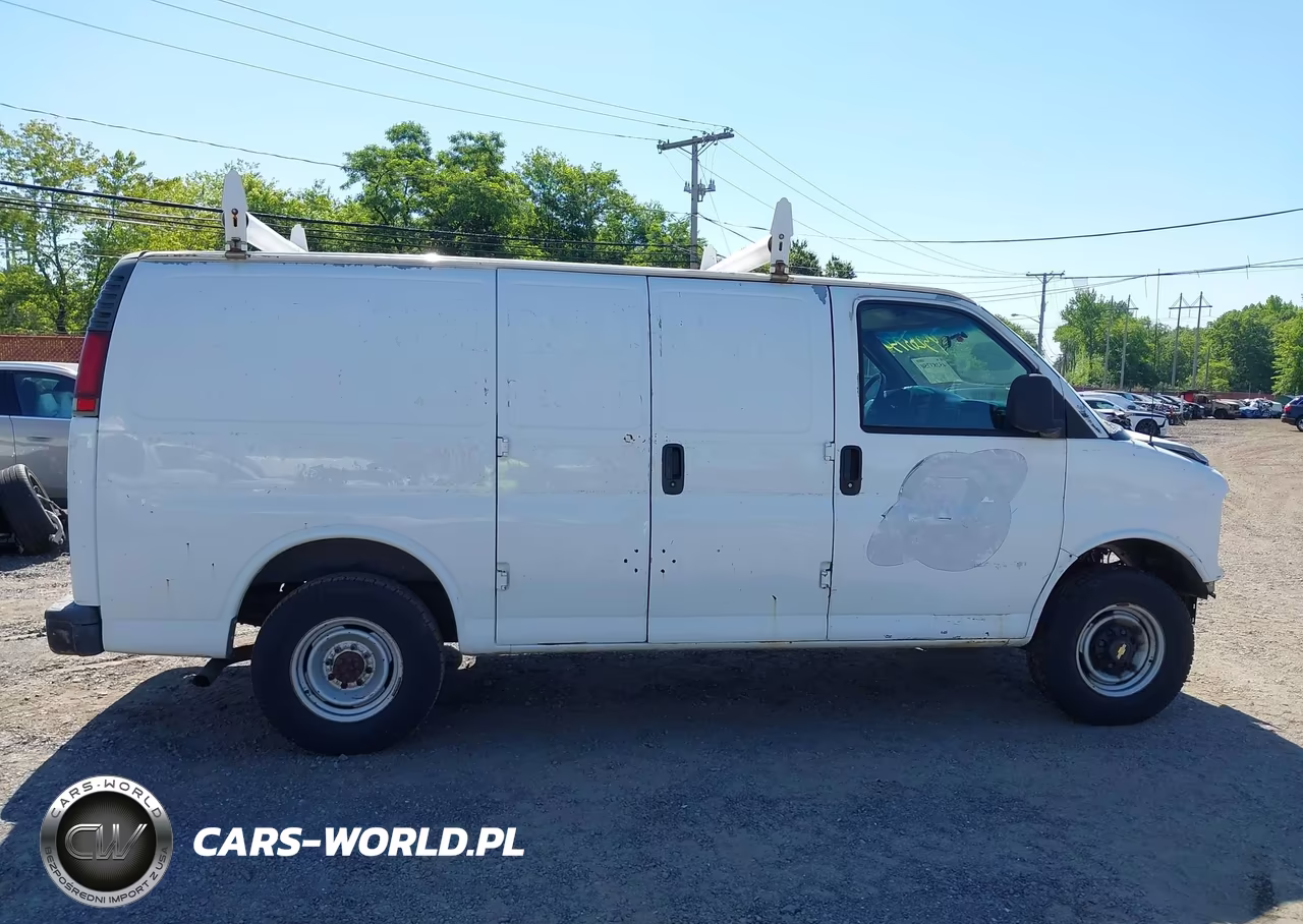 2002 Chevrolet Express VIN:1GCHG35R121246933 - 13