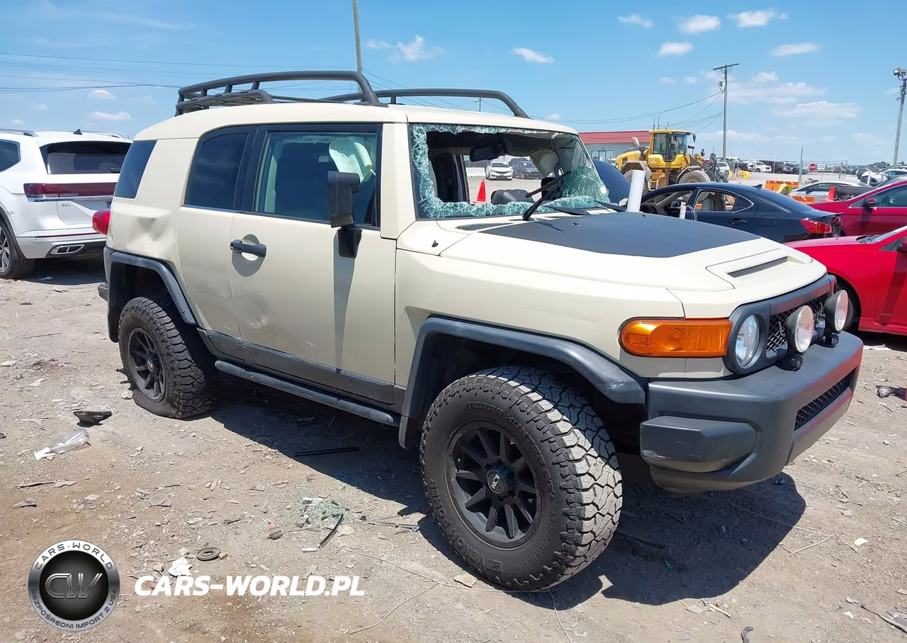 2010 Toyota Fj Cruiser – zdjęcie 1 z 17