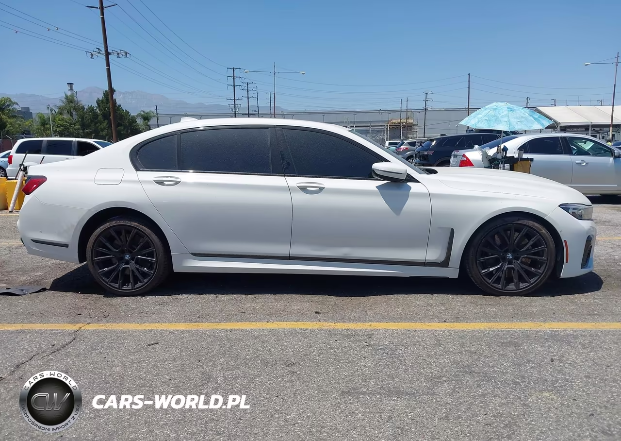 2021 BMW 750I xDrive VIN:WBA7U2C00MCF14736 - 13