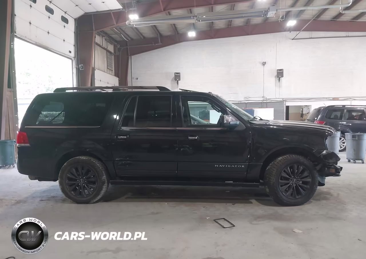 2015 Lincoln Navigator L VIN:5LMJJ3JT9FEJ07144 - 14