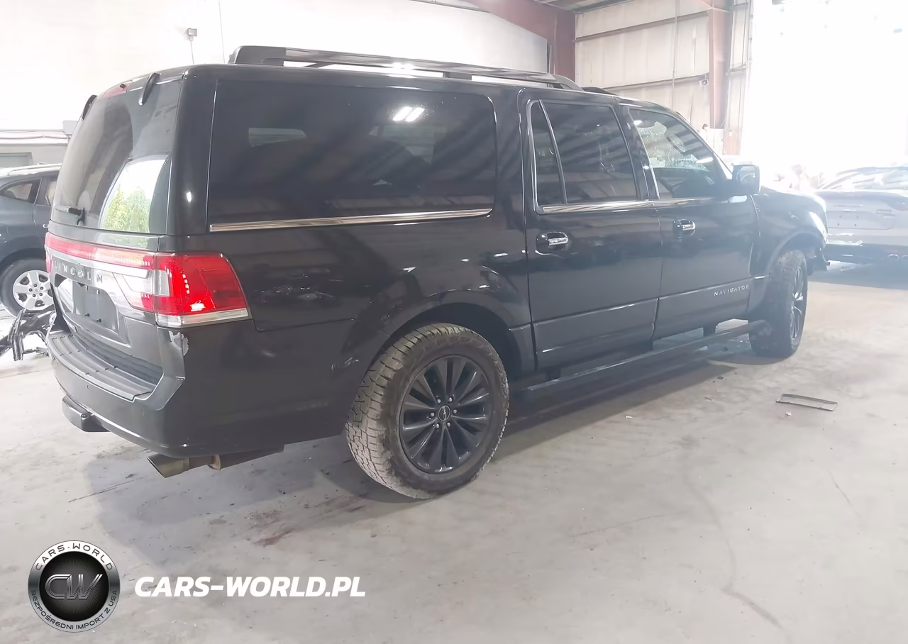 2015 Lincoln Navigator L VIN:5LMJJ3JT9FEJ07144 - 4