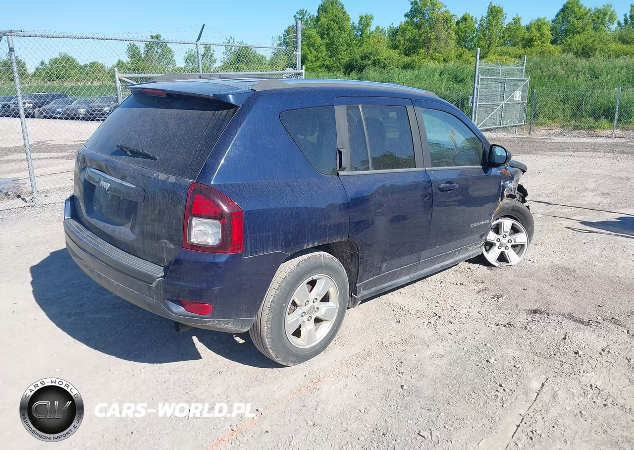 2015 Jeep Compass Sport VIN:1C4NJCBA7FD208873 - 4