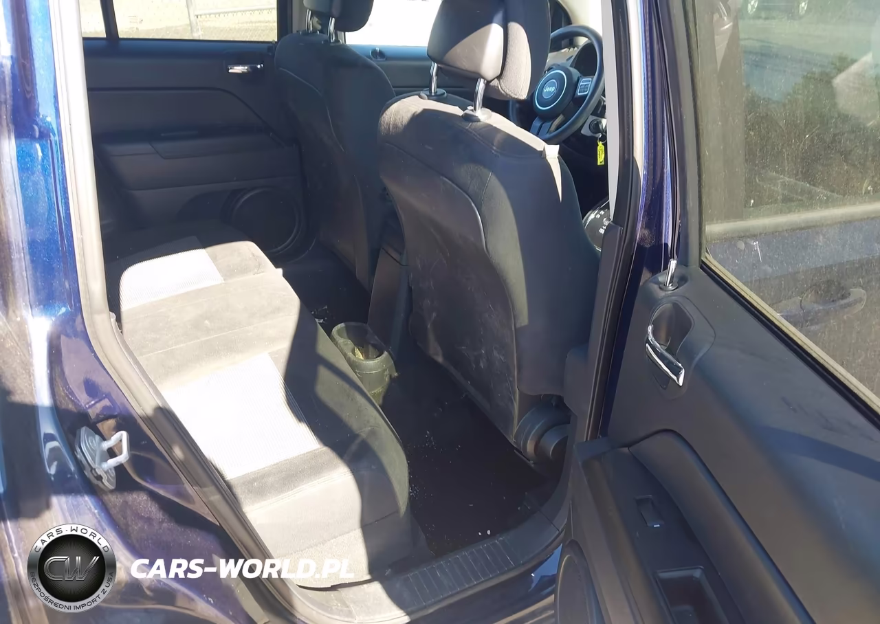 2015 Jeep Compass Sport VIN:1C4NJCBA7FD208873 - 8