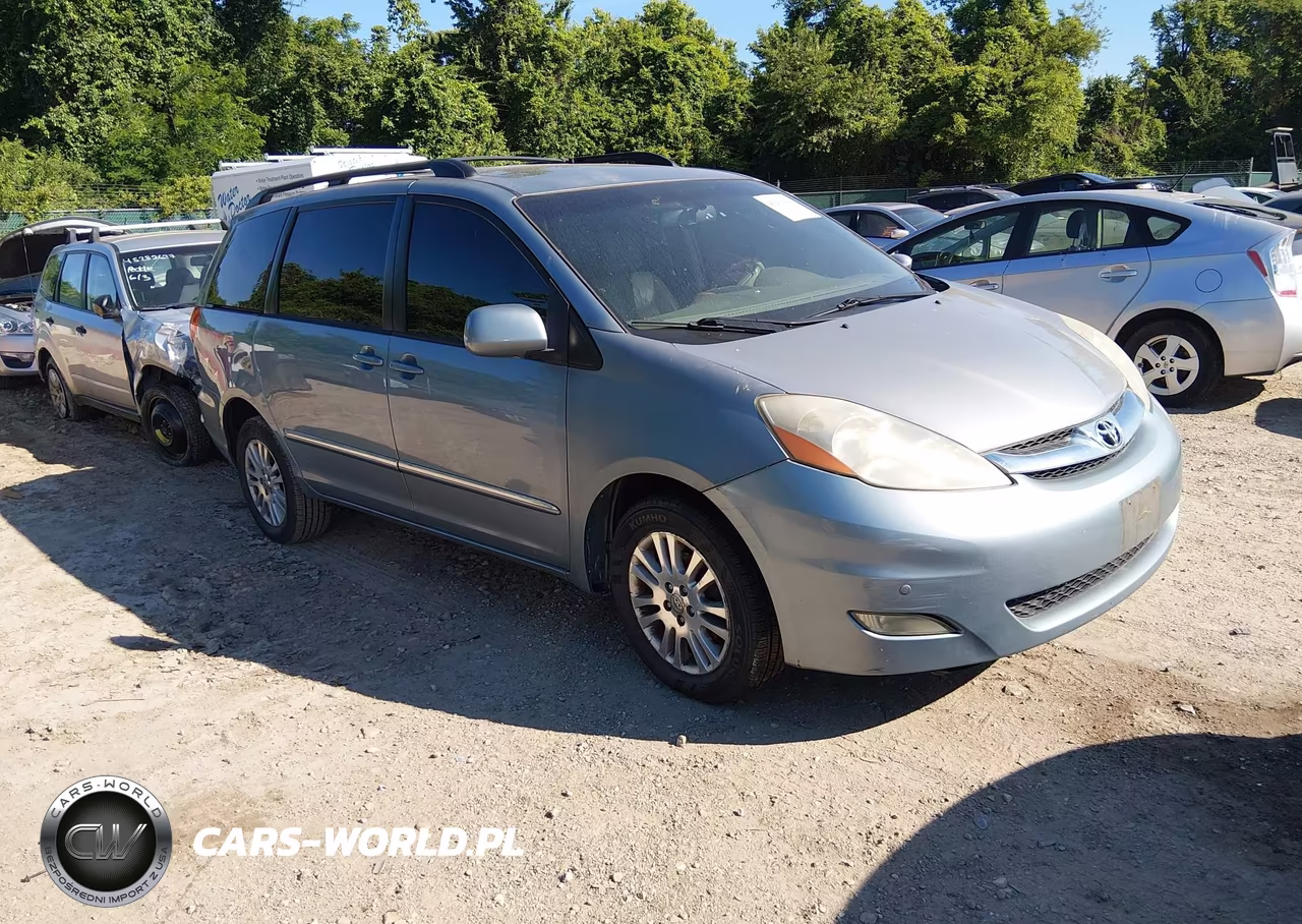 2010 Toyota Sienna Limited – zdjęcie 1 z 16