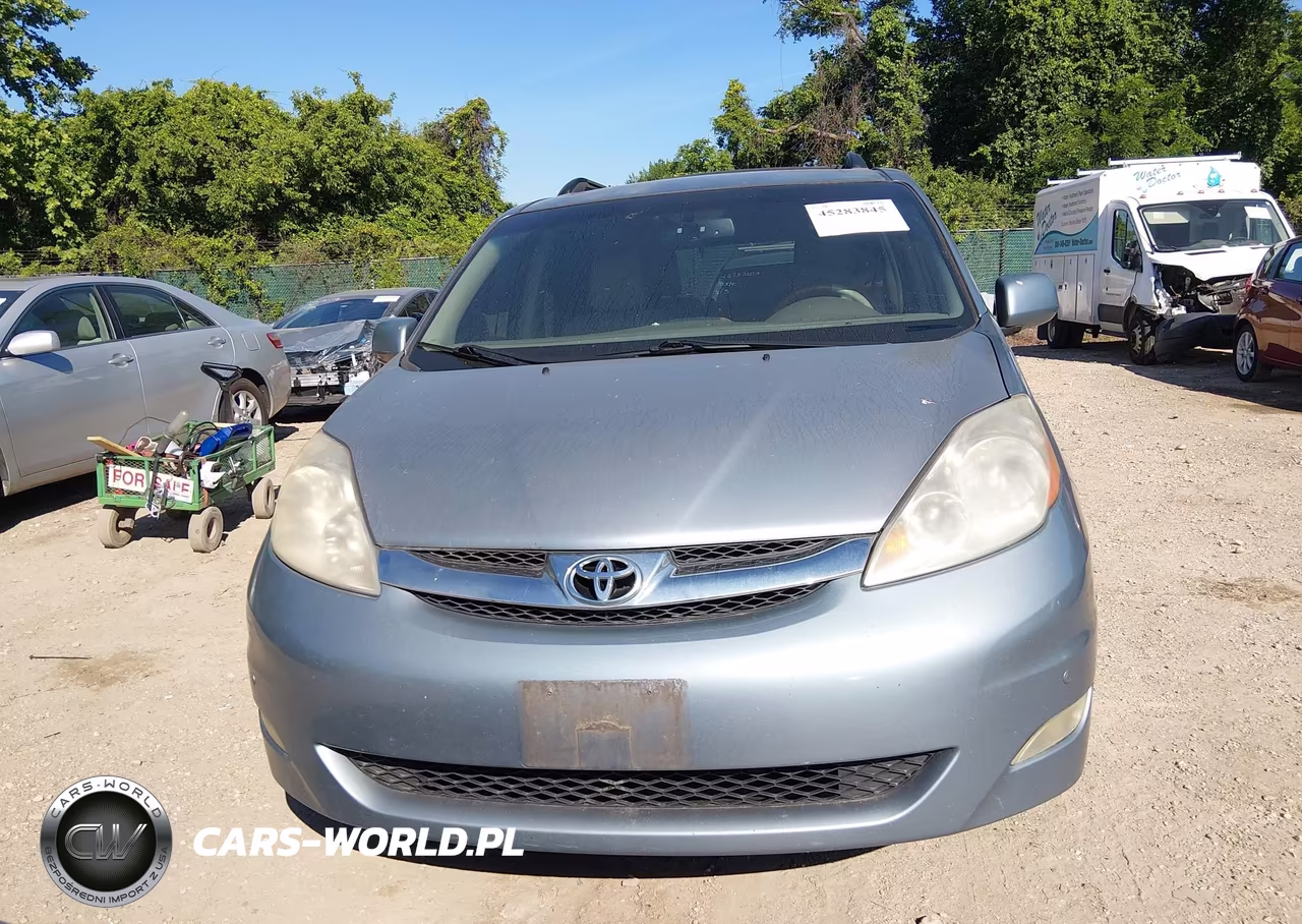 2010 Toyota Sienna Limited VIN:5TDDK4CC8AS028961 - 12