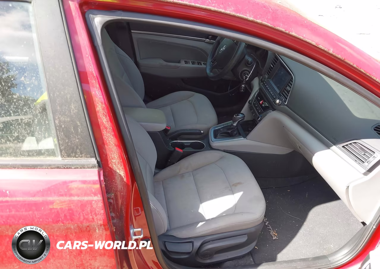 2018 Hyundai Elantra Sel VIN:5NPD84LF4JH226581 - 5