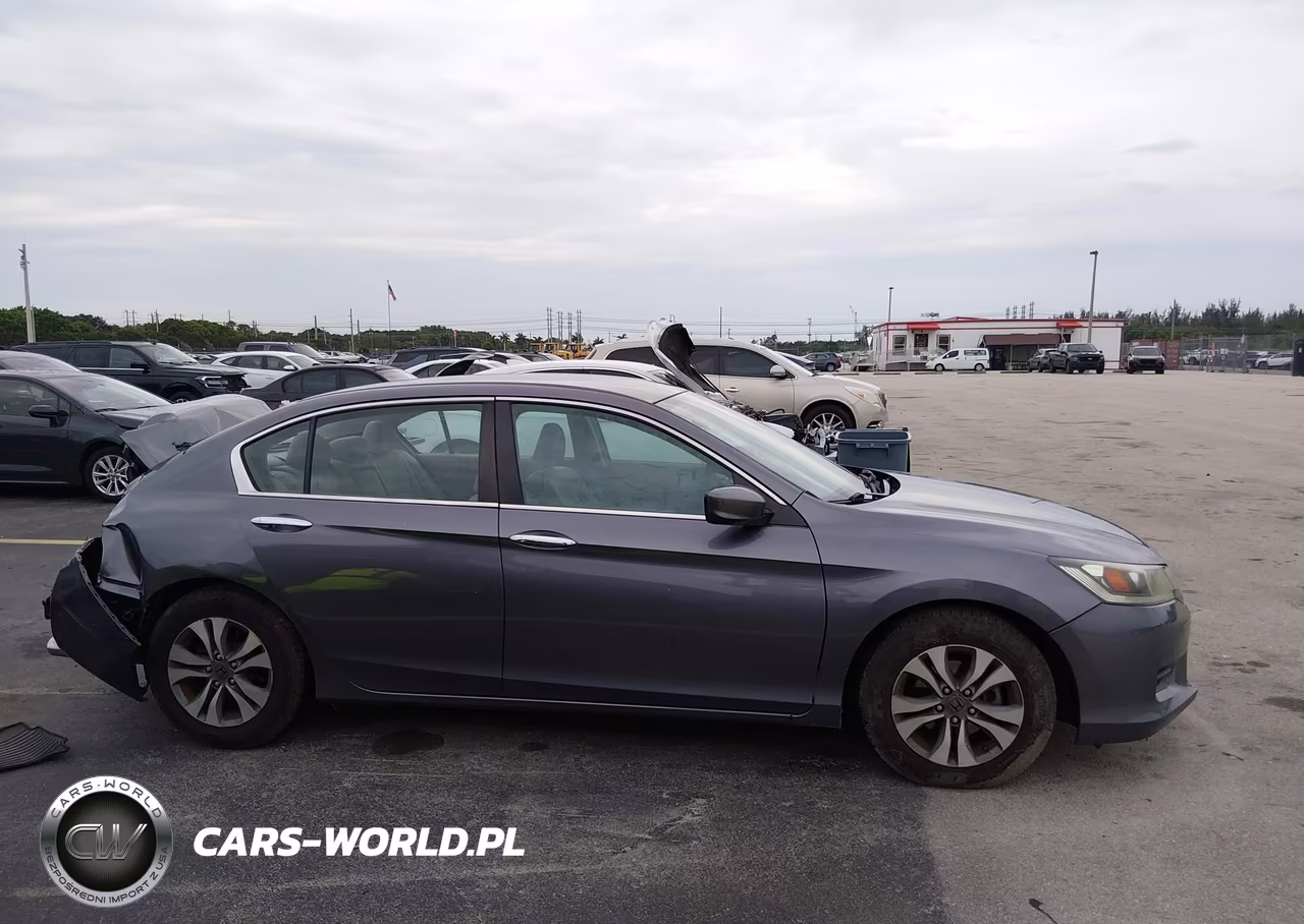 2015 Honda Accord Lx VIN:1HGCR2F37FA232745 - 13