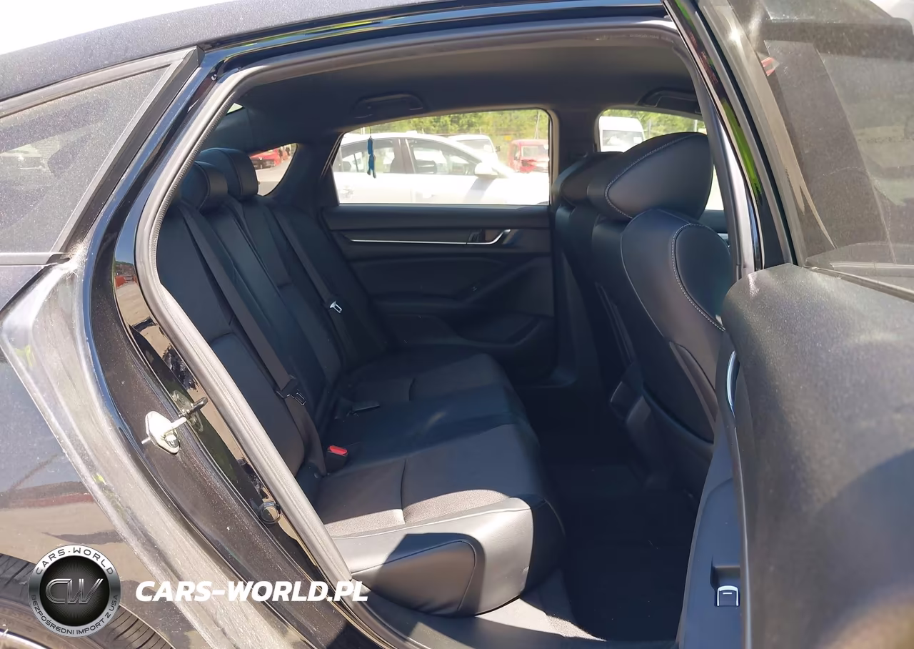 2018 Honda Accord Sport VIN:1HGCV1E39JA071167 - 8