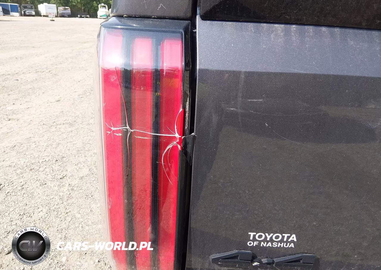 2022 Toyota Tundra Platinum VIN:5TFNA5DB3NX002254 - 6