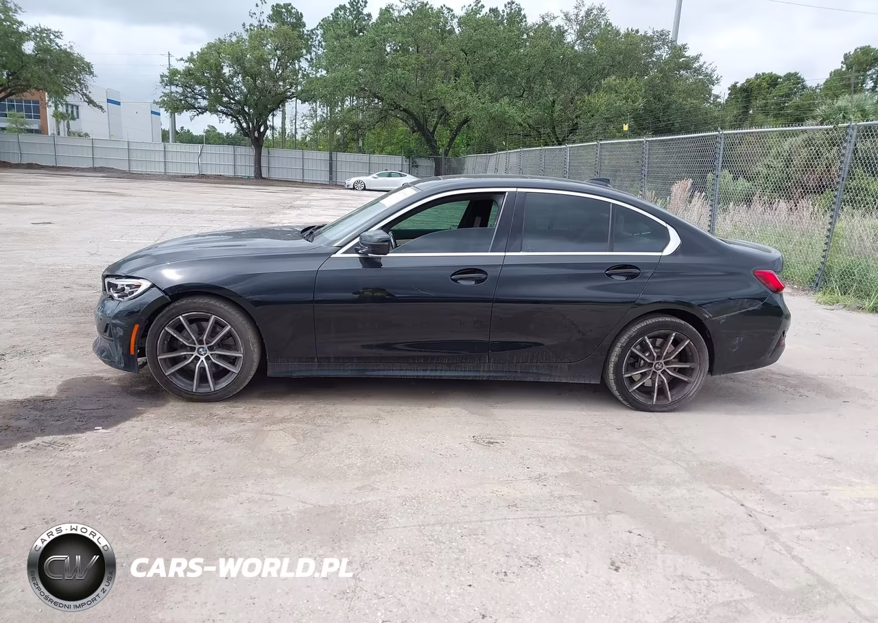 2021 BMW 330I VIN:3MW5R1J04M8C18581 - 14