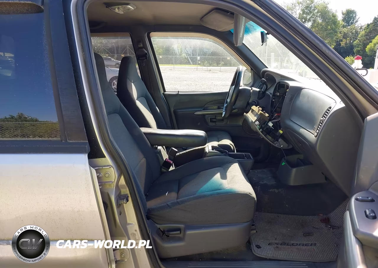 2002 Ford Explorer Sport Trac VIN:1FMZU67E02UD73532 - 5