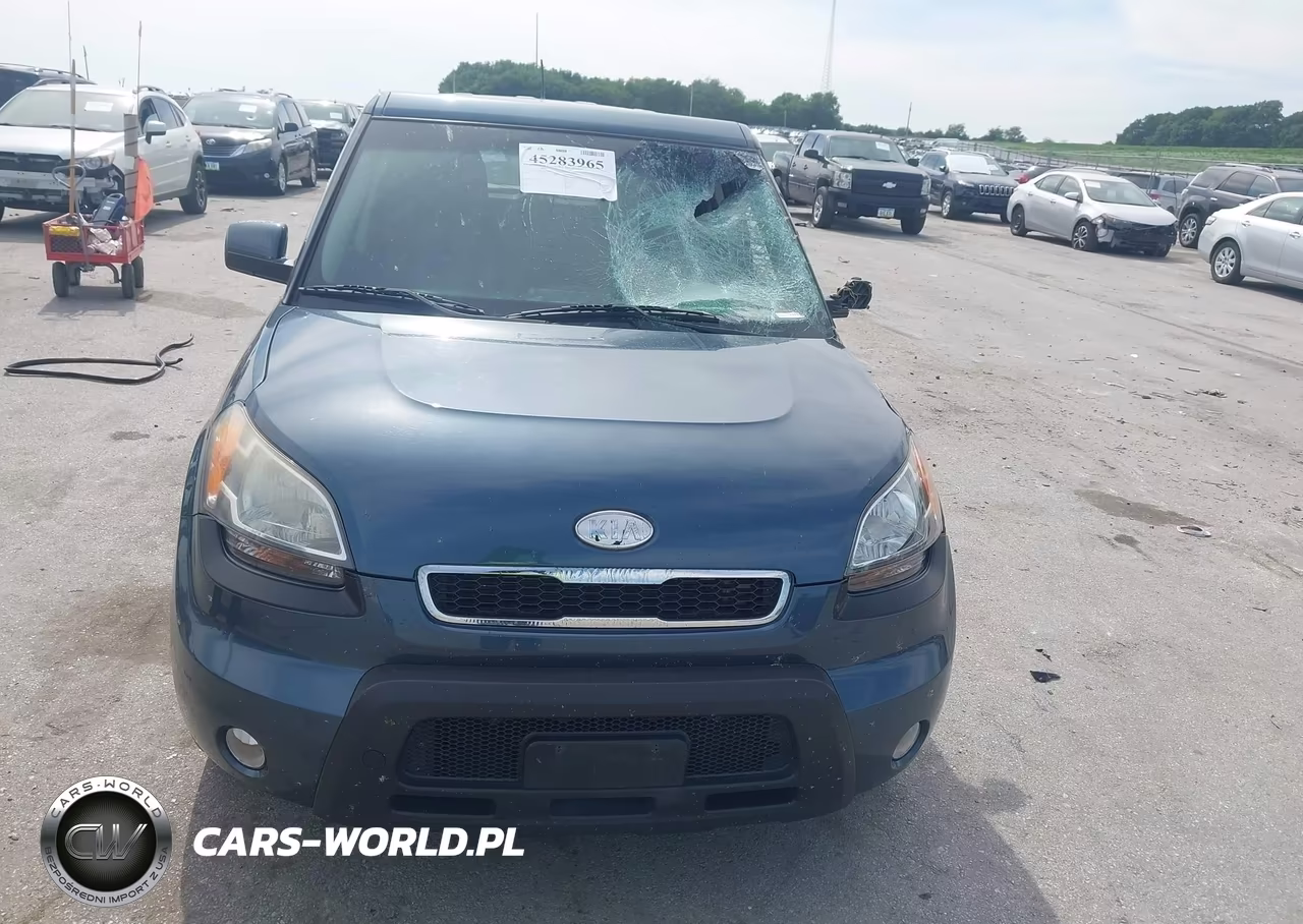2011 Kia Soul + VIN:KNDJT2A28B7203655 - 13
