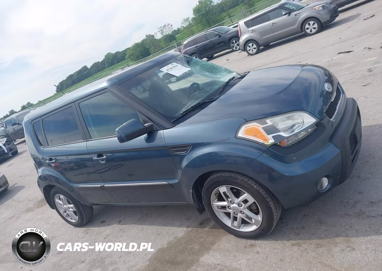 2011 Kia Soul + VIN:KNDJT2A28B7203655 - 14