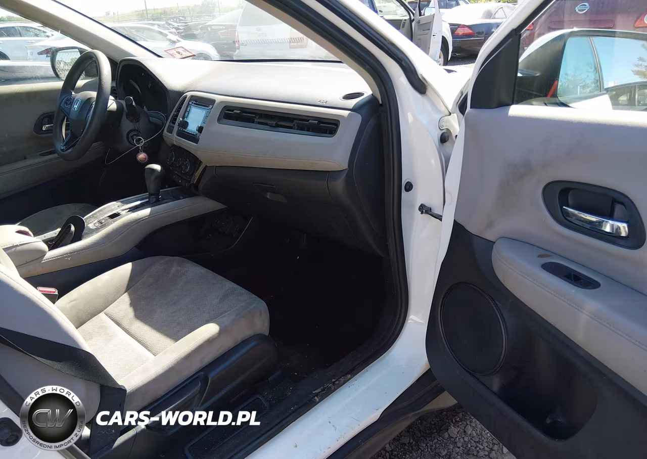 2018 Honda Hr-V Lx VIN:3CZRU6H37JM700197 - 5