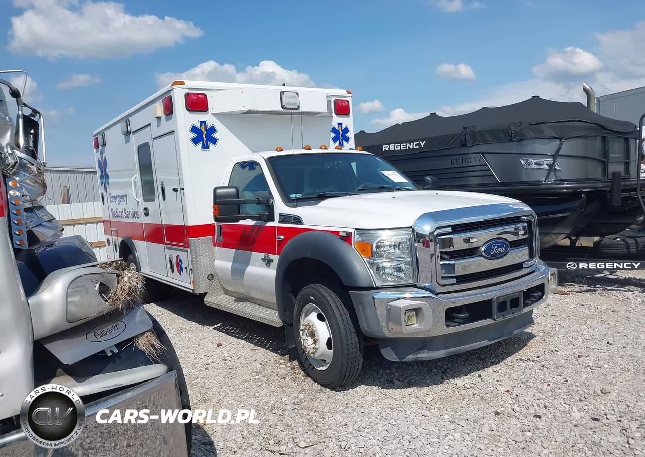 2015 Ford F-450 Chassis Xlt – zdjęcie 1 z 16