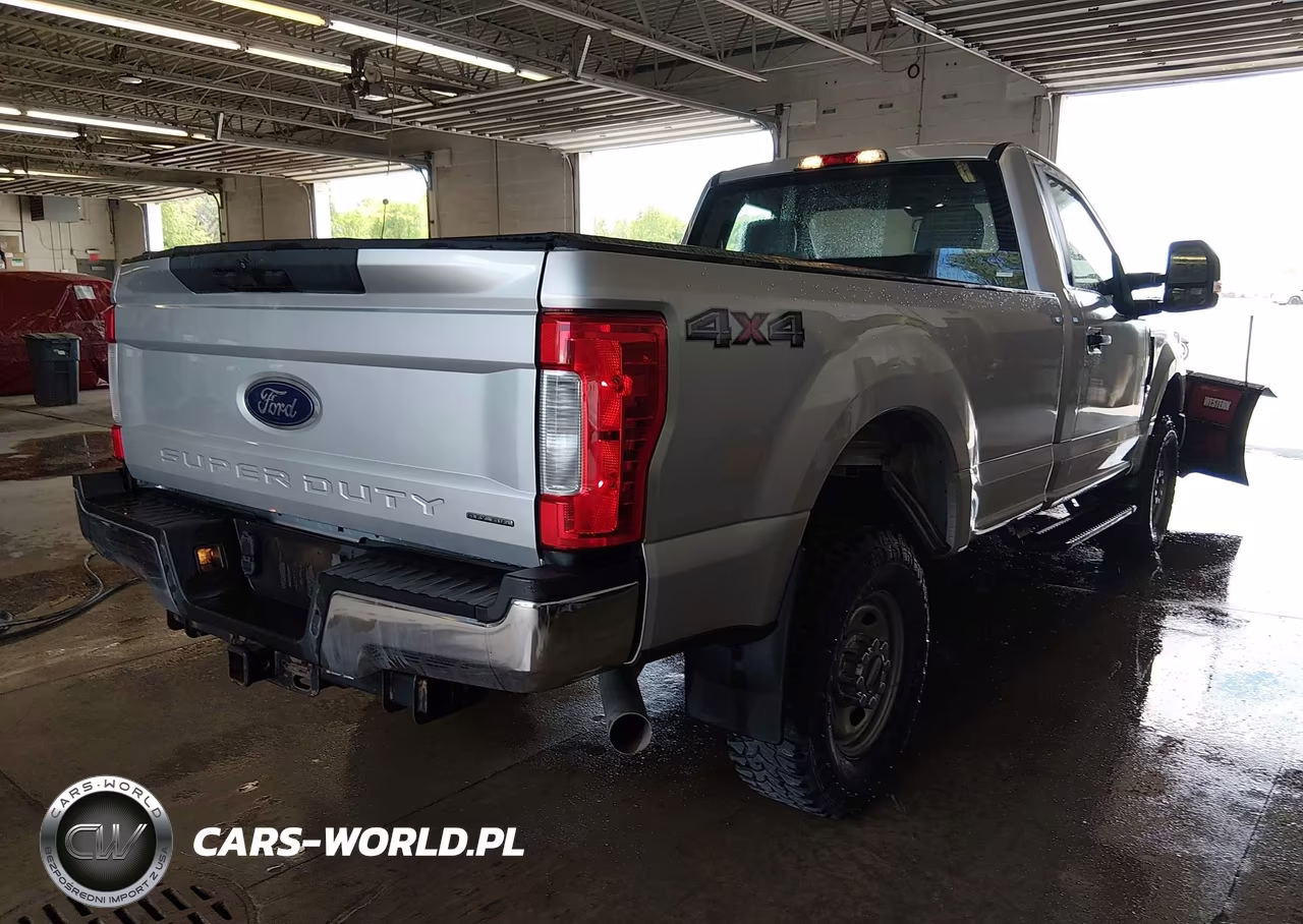 2019 Ford F-250 Xl VIN:1FTBF2B6XKED43747 - 4