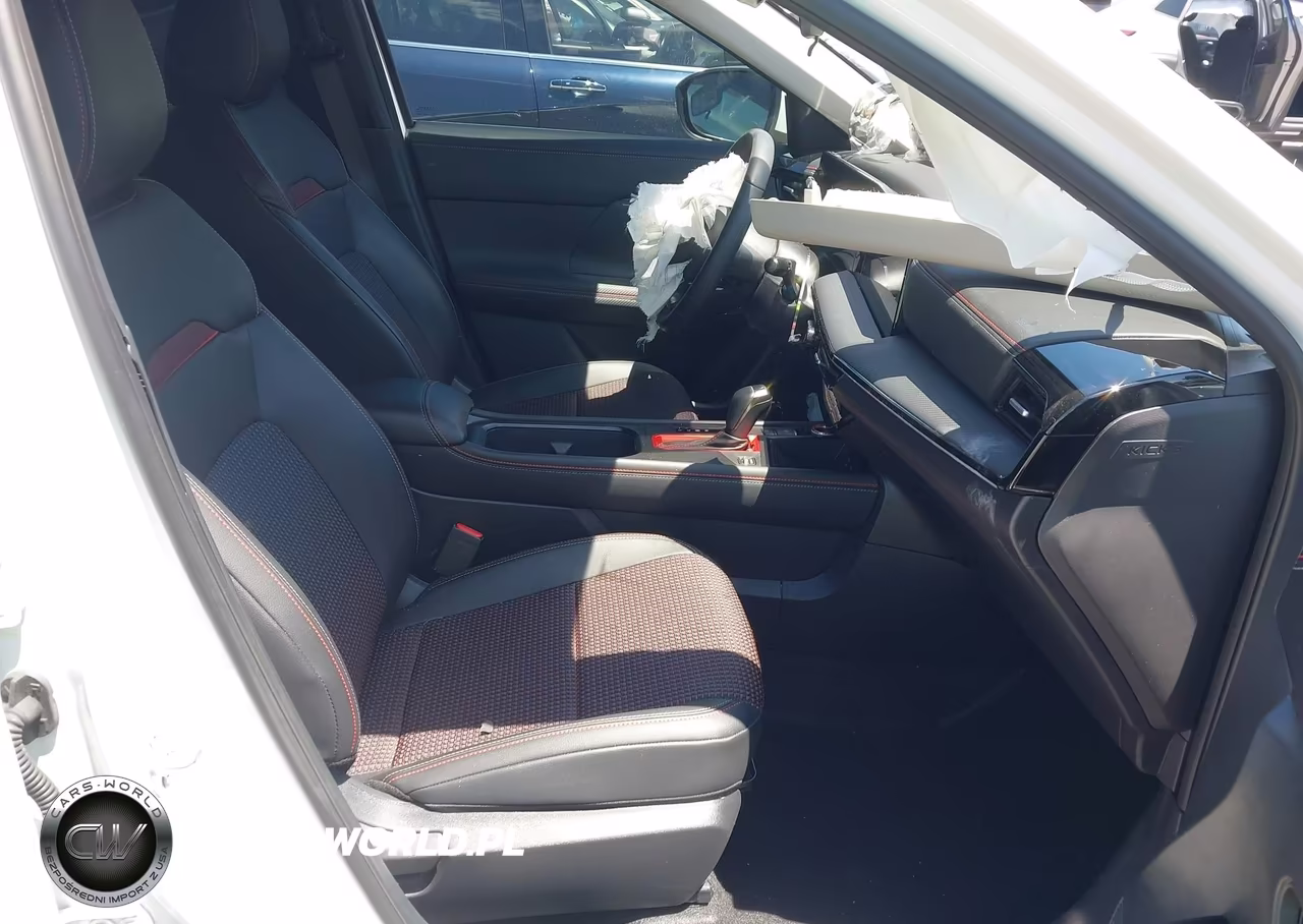 2025 Nissan Kicks Sr Fwd VIN:3N8AP6DA0SL435519 - 5