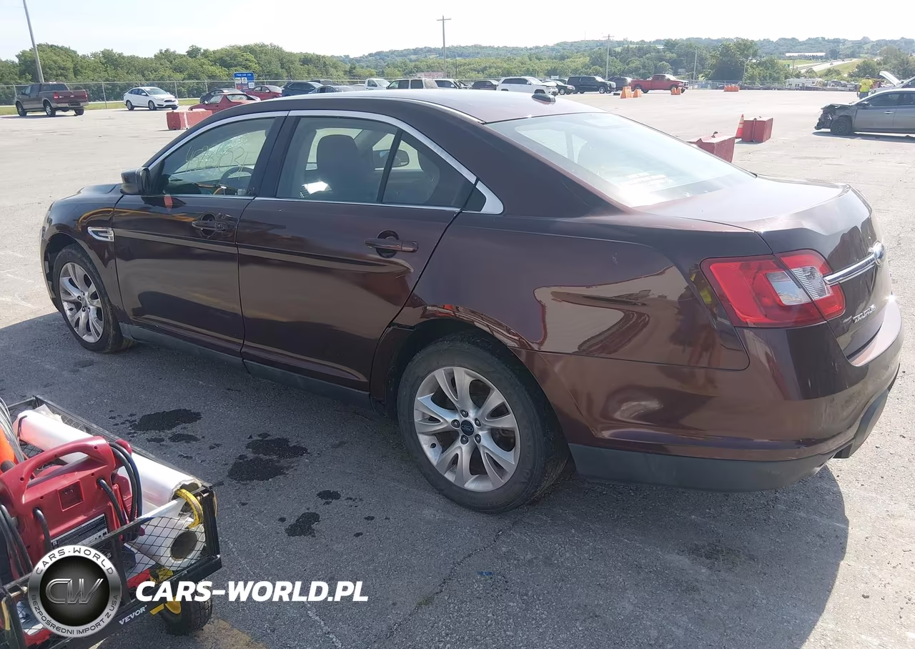 2010 Ford Taurus Sel VIN:1FAHP2HW4AG165468 - 3