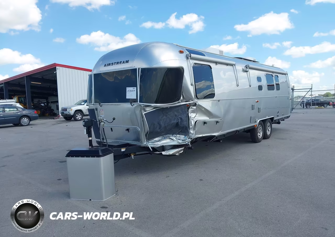 2025 Airstream 33Fb VIN:1STVBYT28SJ576820 - 2