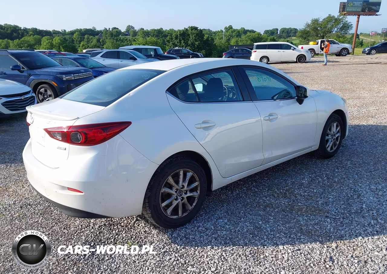 2015 Mazda Mazda3 I Touring VIN:JM1BM1V76F1271107 - 4