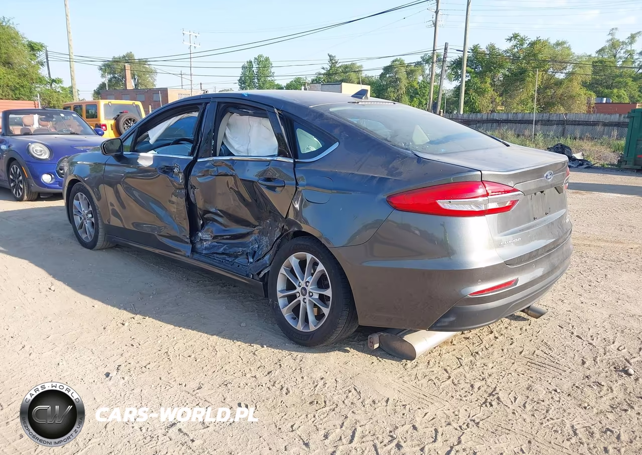 2020 Ford Fusion Se VIN:3FA6P0HD2LR109941 - 3
