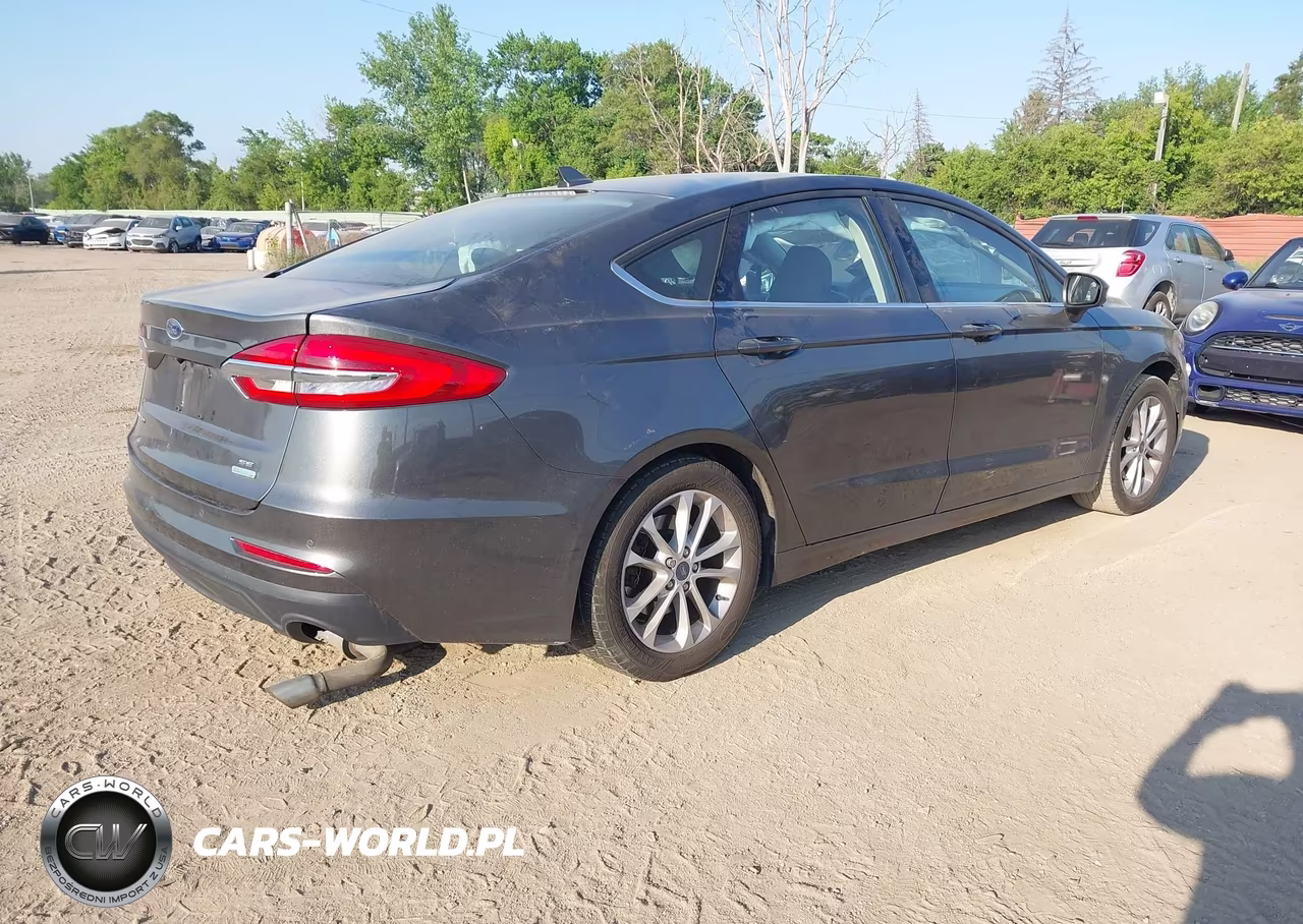 2020 Ford Fusion Se VIN:3FA6P0HD2LR109941 - 4