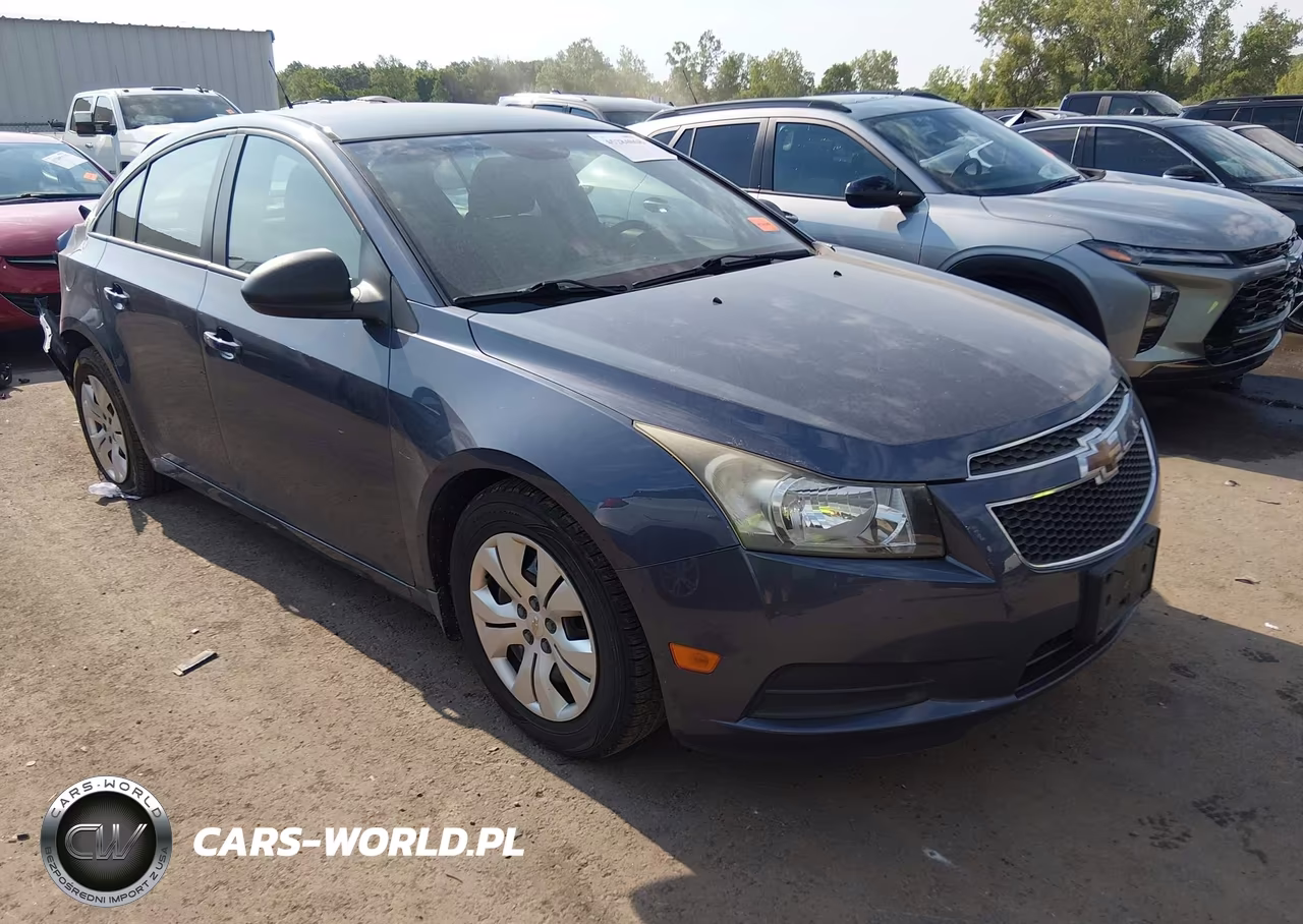 2013 Chevrolet Cruze Ls Auto