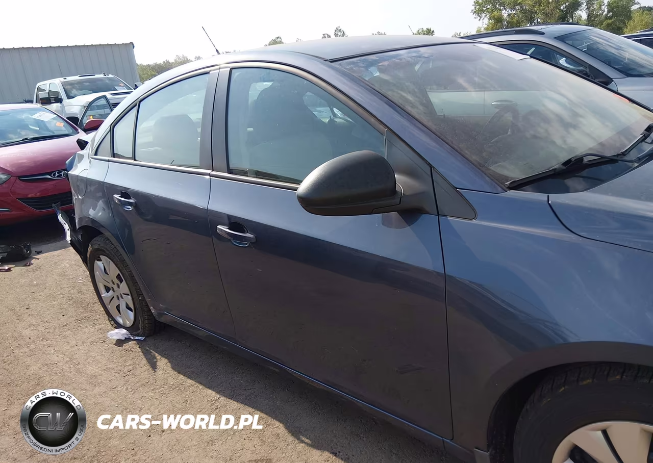 2013 Chevrolet Cruze Ls Auto VIN:1G1PA5SH3D7257087 - 13