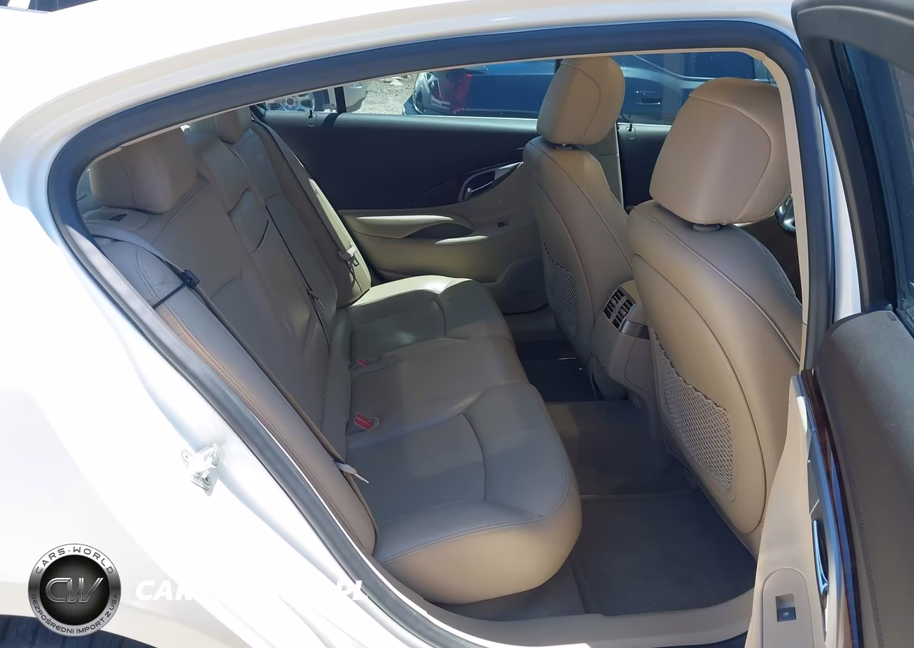 2010 Buick Lacrosse Cxs VIN:1G4GE5EV1AF179063 - 8