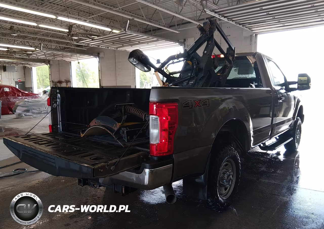2019 Ford F-250 Xl VIN:1FTBF2B68KED15977 - 4