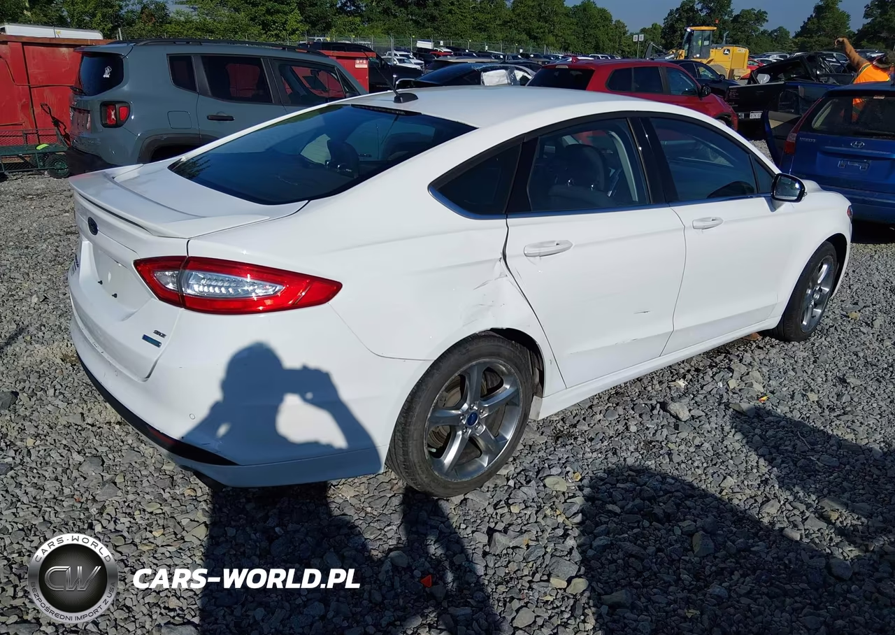 2013 Ford Fusion Se VIN:3FA6P0HR4DR162413 - 4