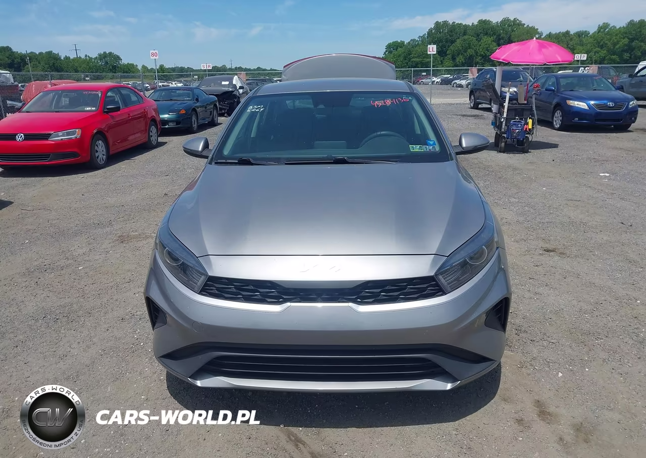 2022 Kia Forte Lxs VIN:3KPF24AD6NE495526 - 13