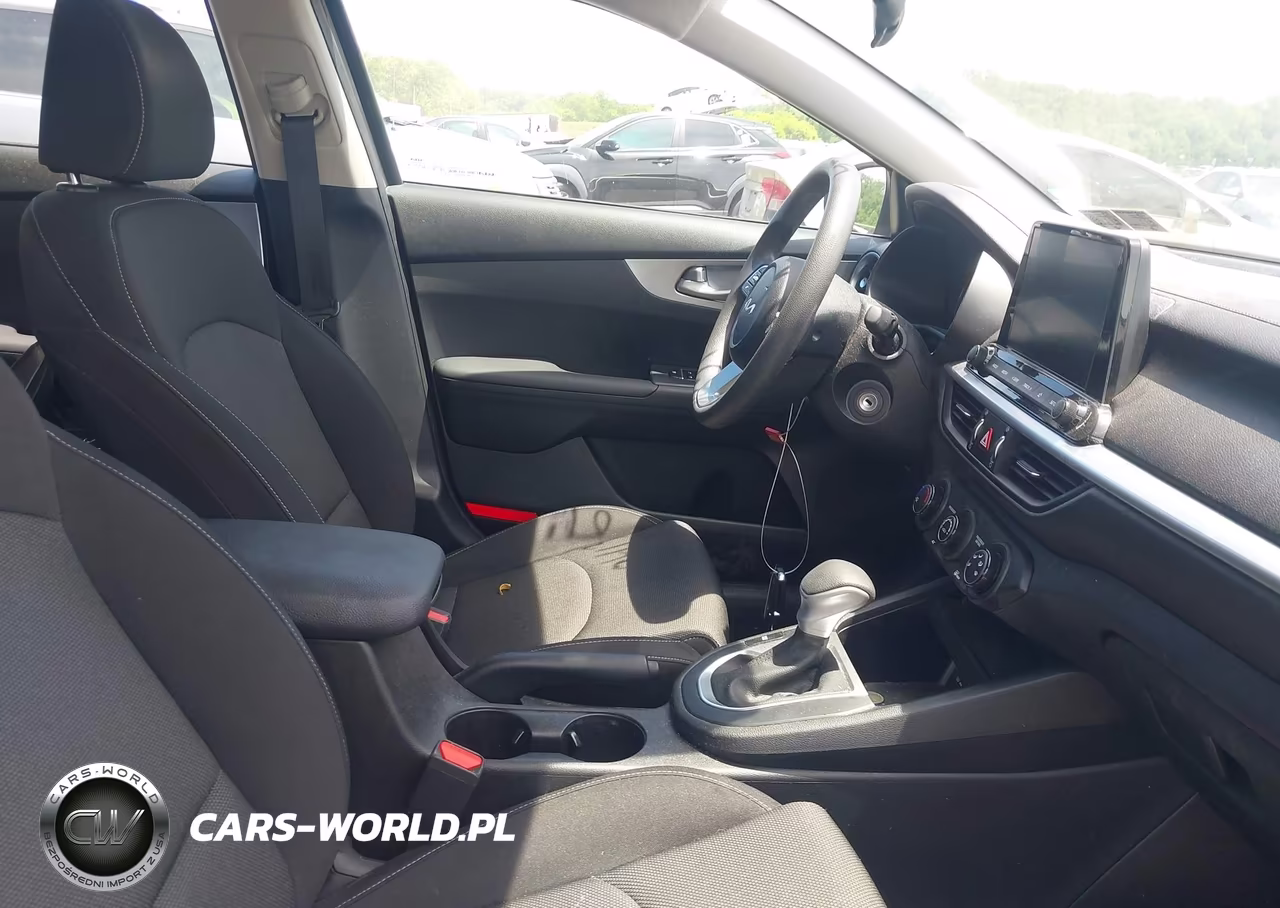 2022 Kia Forte Lxs VIN:3KPF24AD6NE495526 - 5
