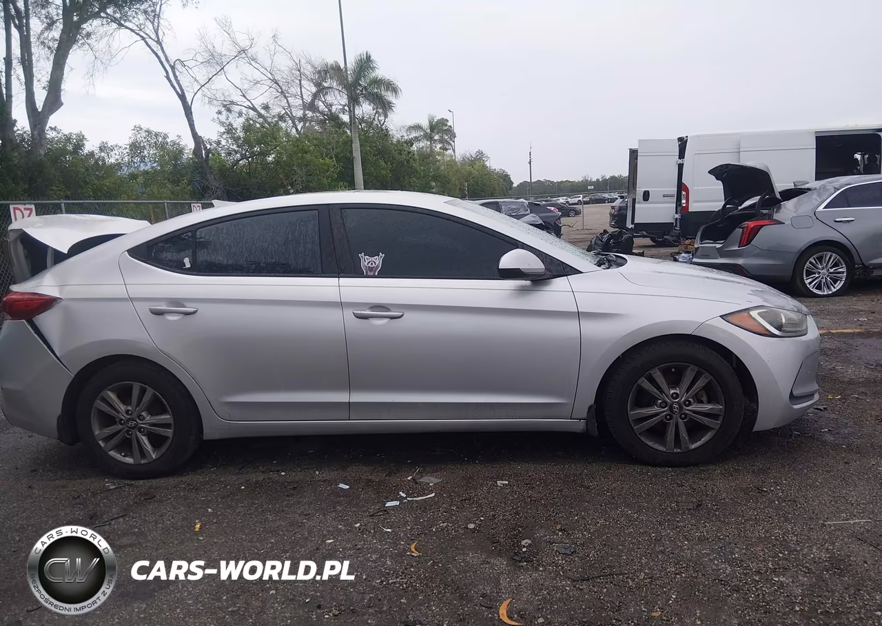 2017 Hyundai Elantra Se VIN:5NPD84LF3HH157909 - 12