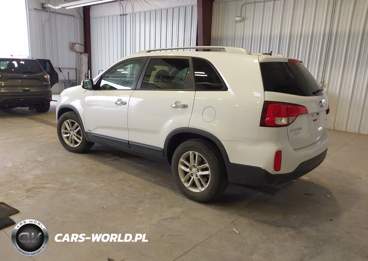 2015 Kia Sorento Lx V6 VIN:5XYKTDA73FG595156 - 3