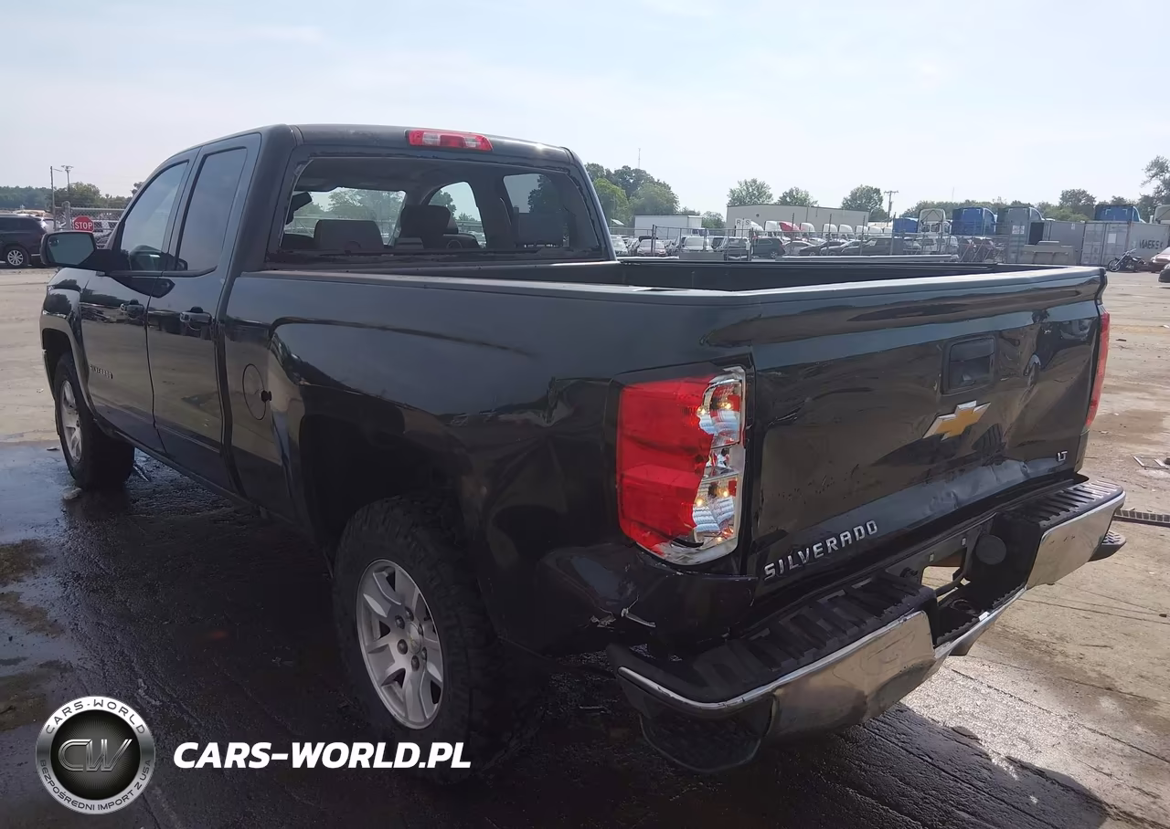 2018 Chevrolet Silverado 1500 1Lt VIN:1GCRCREC0JZ173603 - 3