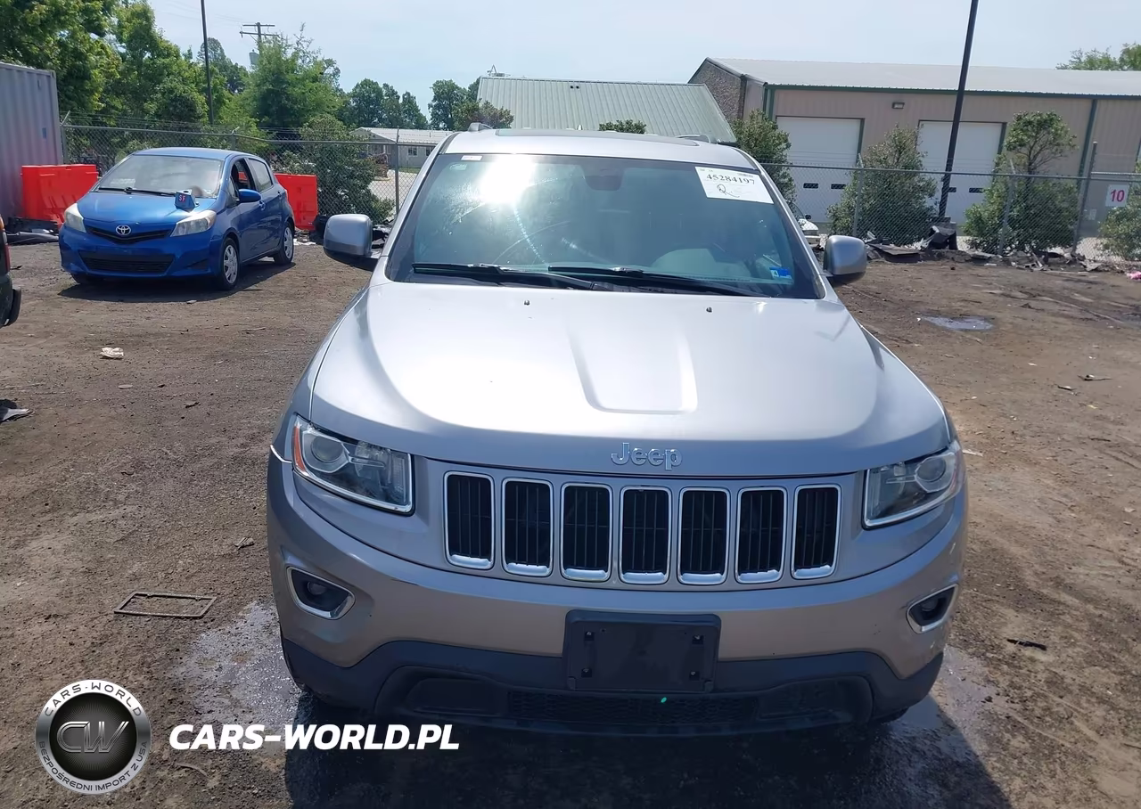 2015 Jeep Grand Cherokee Laredo VIN:1C4RJFAG6FC704200 - 12