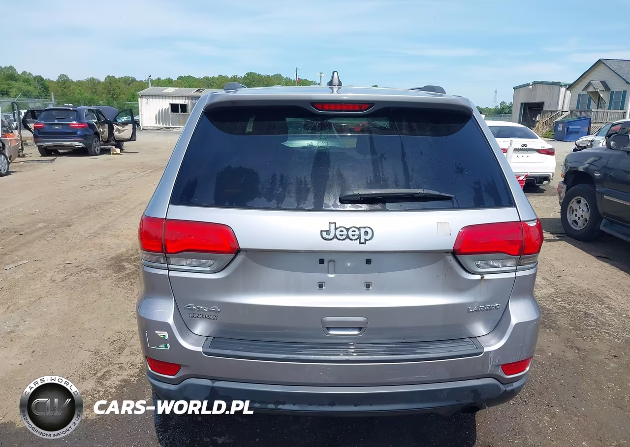 2015 Jeep Grand Cherokee Laredo VIN:1C4RJFAG6FC704200 - 16