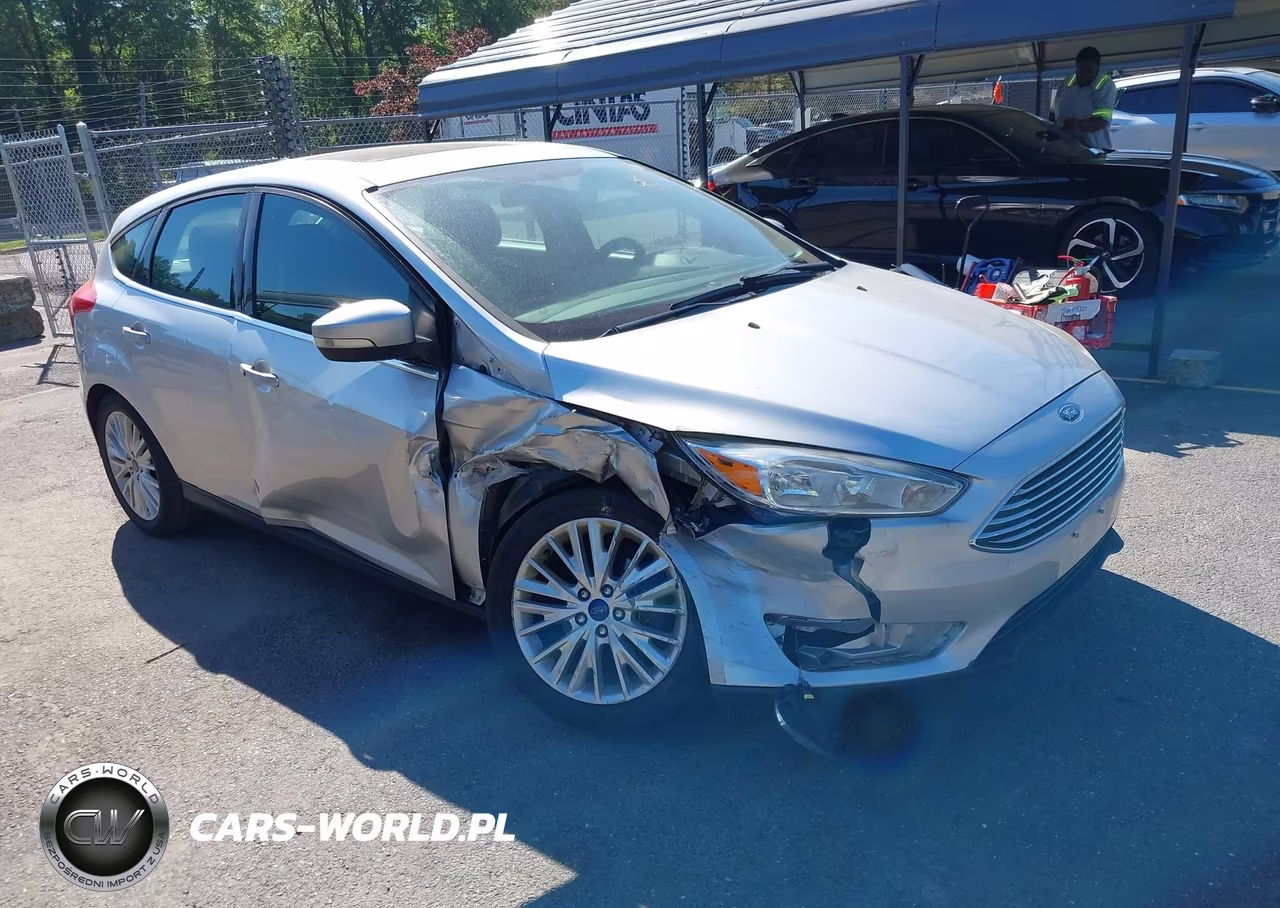 2017 Ford Focus Titanium – zdjęcie 1 z 17