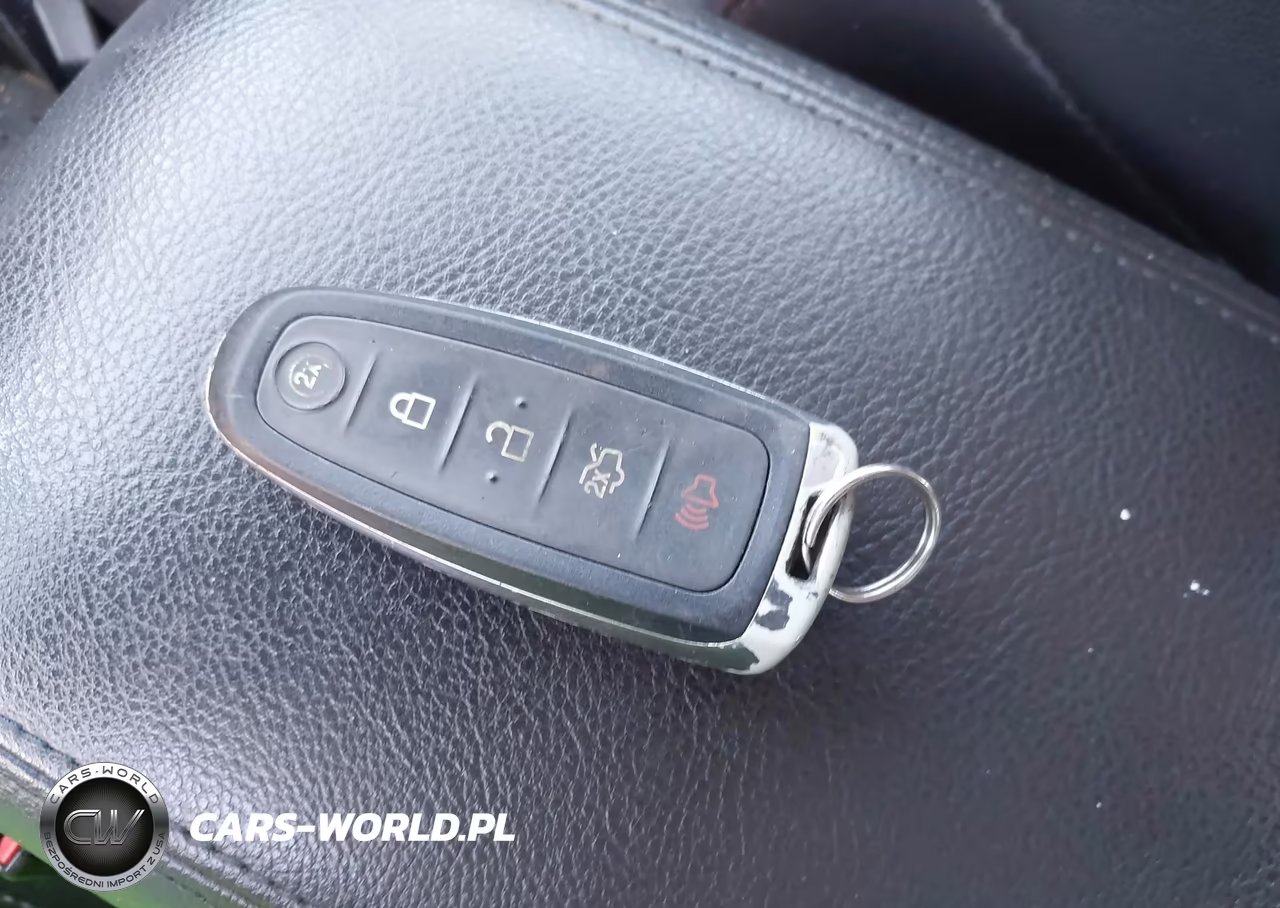 2017 Ford Focus Titanium VIN:1FADP3N29HL333726 - 11
